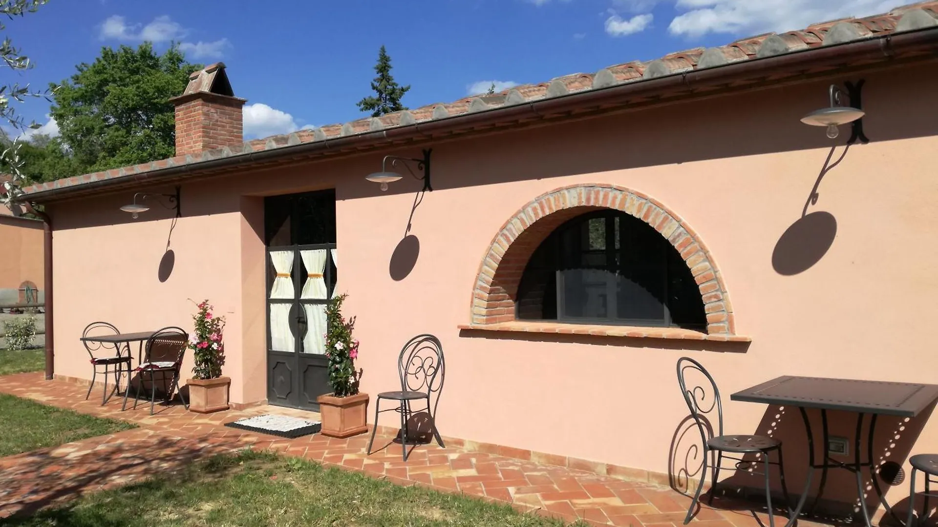 Farm stay Agriturismo Il Loghino Villa Palaia